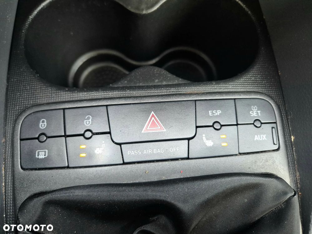 Seat Ibiza 1.4 16V Style - 25