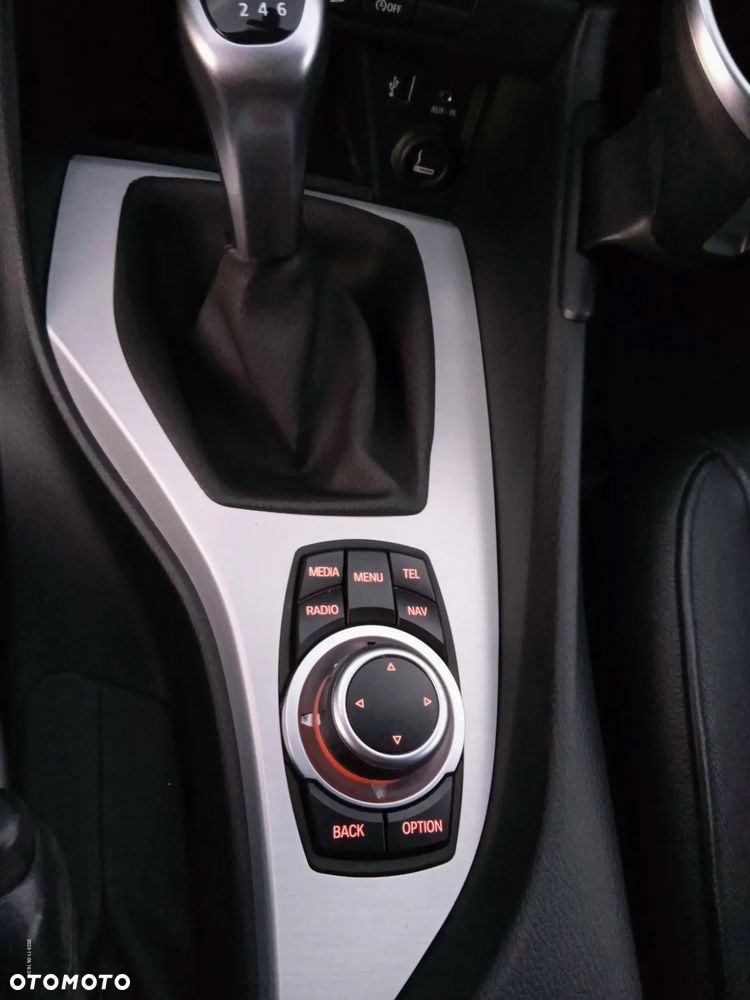 BMW X1 xDrive18d xLine - 14
