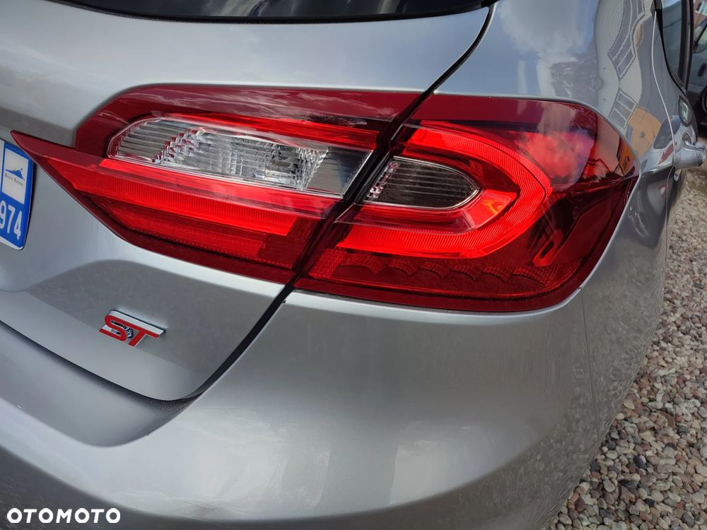 Ford Fiesta 1.0 EcoBoost Hybrid S&S ST-LINE - 15