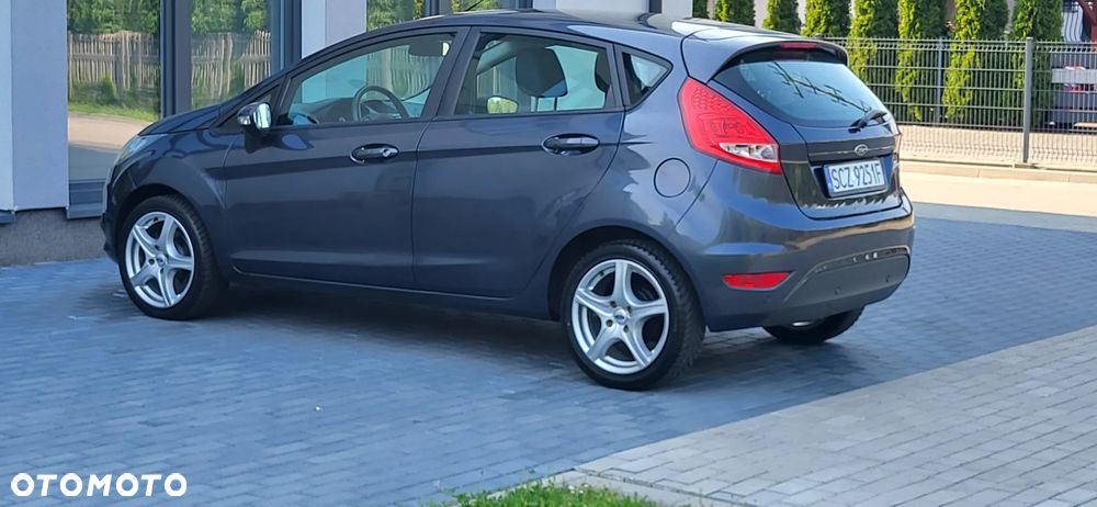 Ford Fiesta 1.25 Champions Edition - 4
