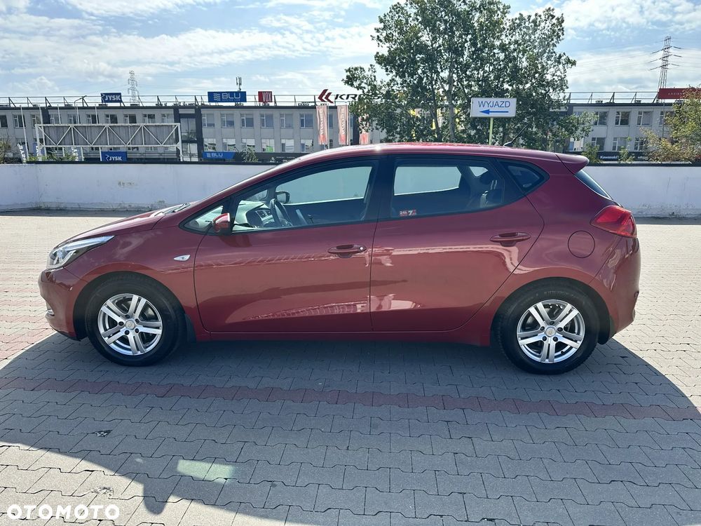 Kia Ceed 1.4 L - 5