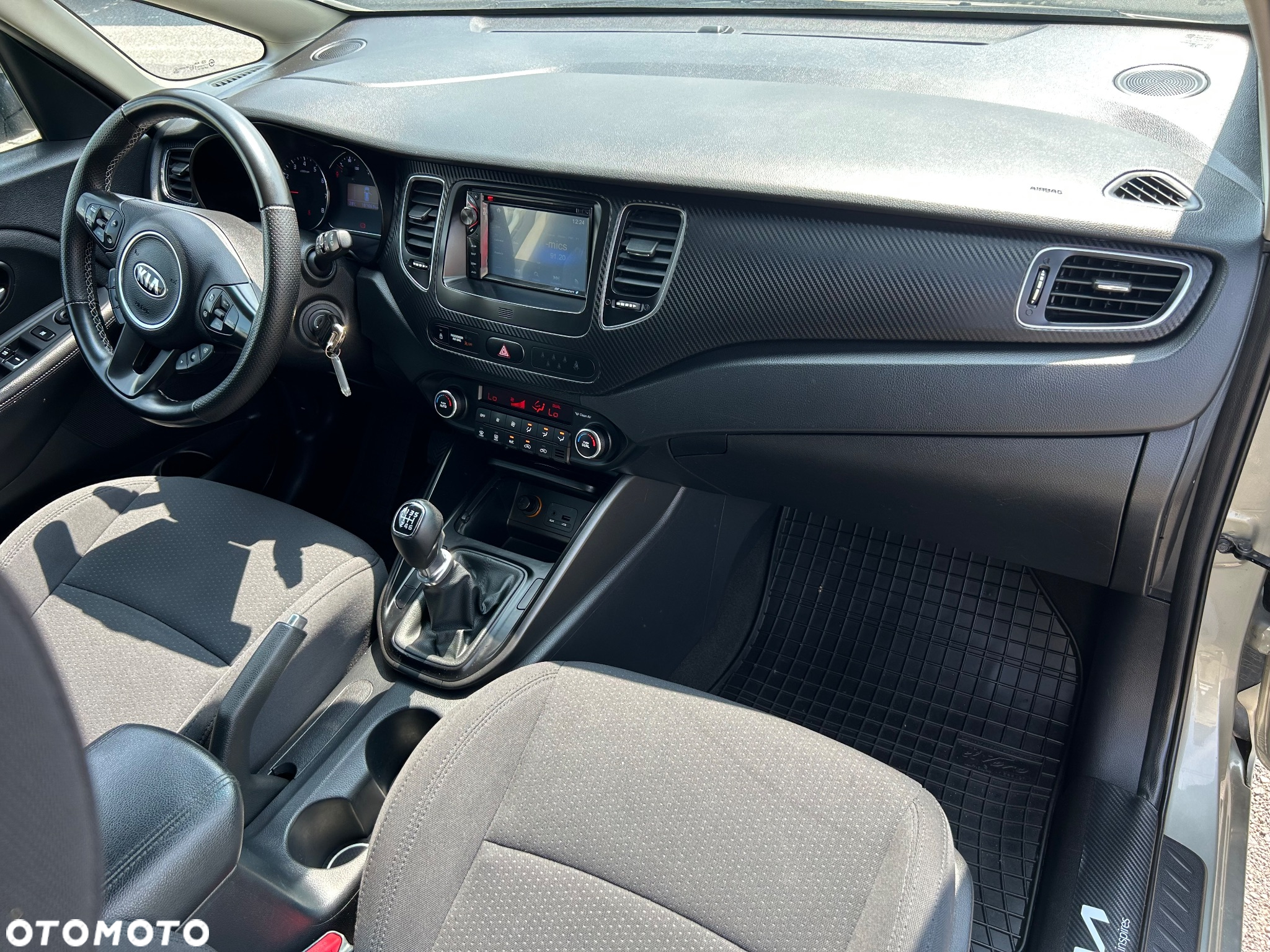 Kia Carens 1.6 GDI L 7os EU6 - 13