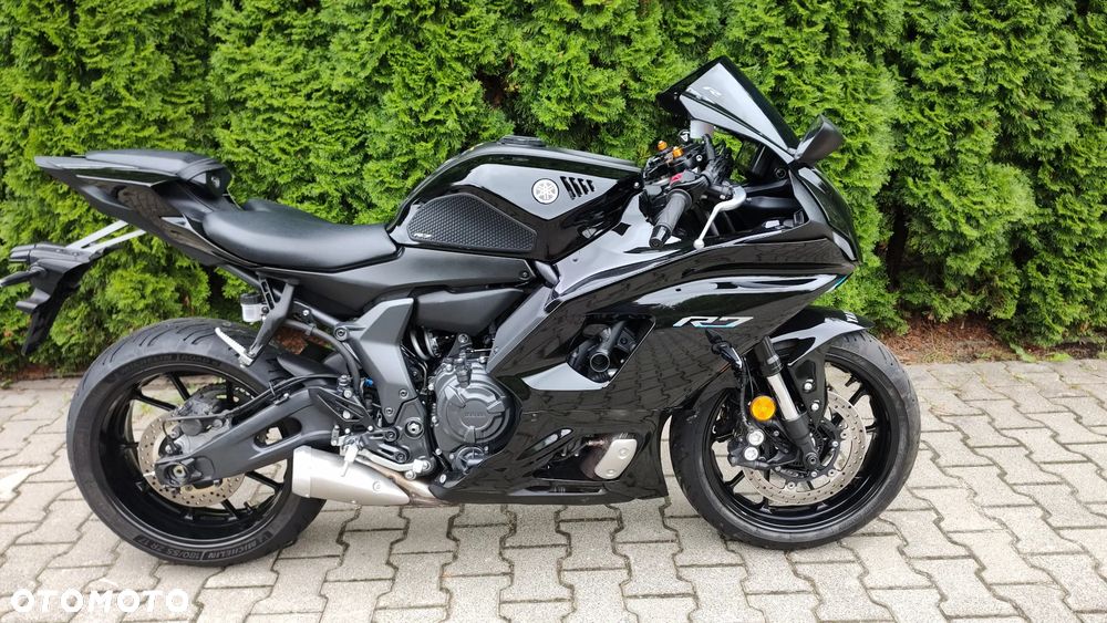 Yamaha R7 - 3