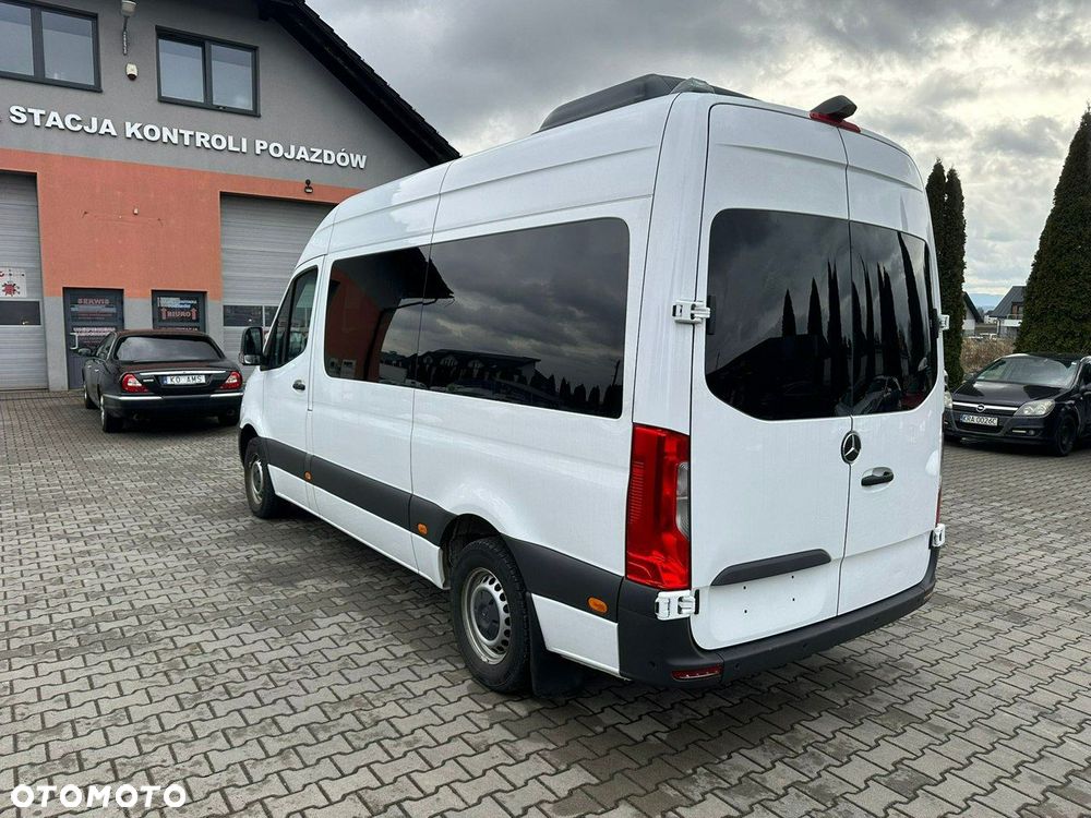 Mercedes-Benz Sprinter - 4