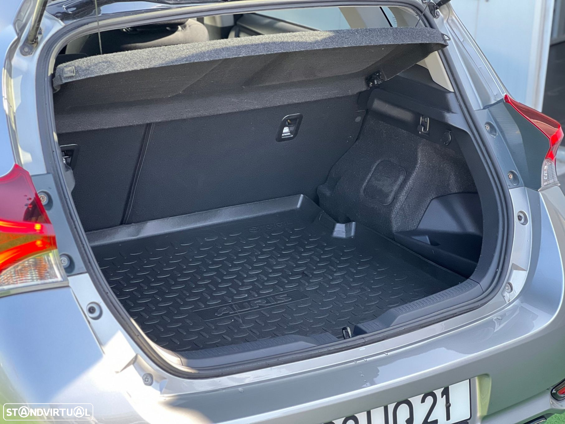Toyota Auris 1.8 HSD Exclusive+Navi - 18