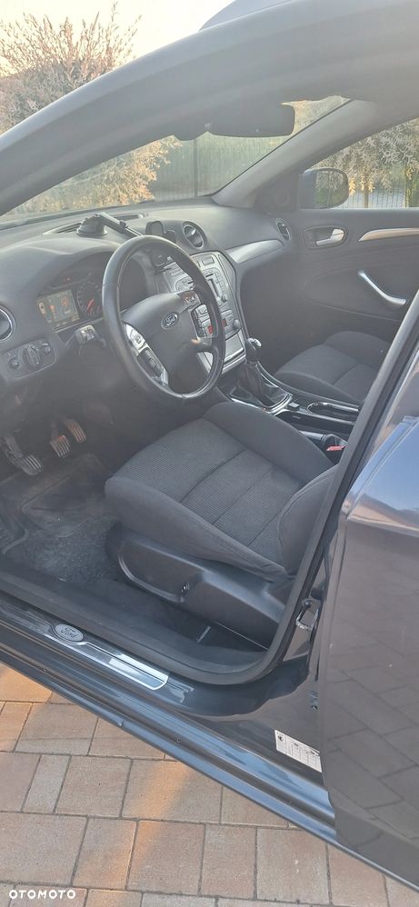 Ford Mondeo 2.0 Titanium - 14