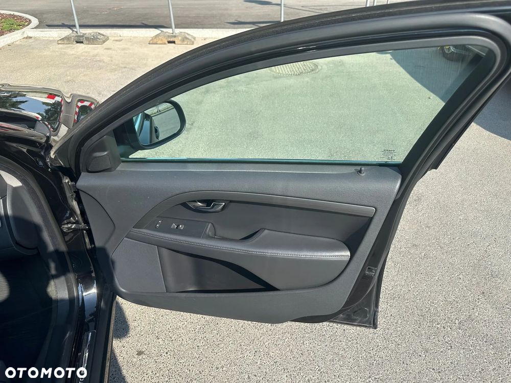 Volvo V70 D4 Geartronic Momentum - 21