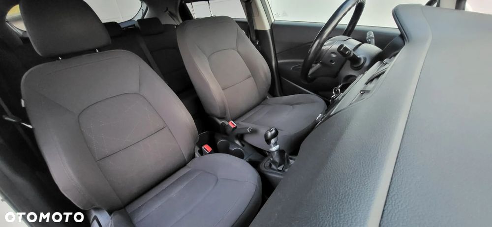 Kia Rio 1.4 Dream Team Edition - 18