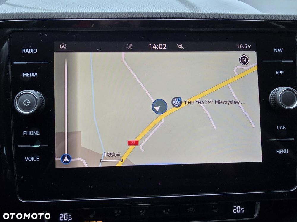 Volkswagen Passat - 19