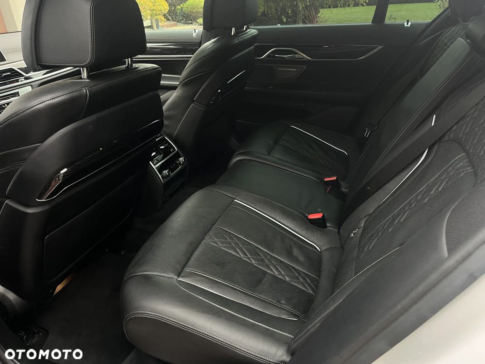 BMW Seria 7 740d xDrive - 18