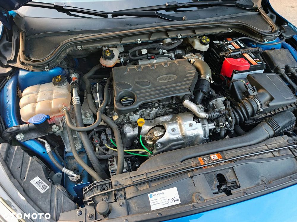 Ford Focus 1.5 EcoBlue Start-Stopp-System ST-LINE - 38