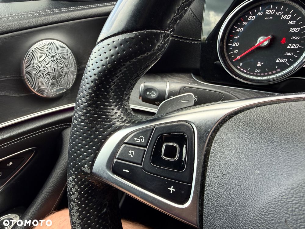 Mercedes-Benz Klasa E 220 d 9G-TRONIC - 26