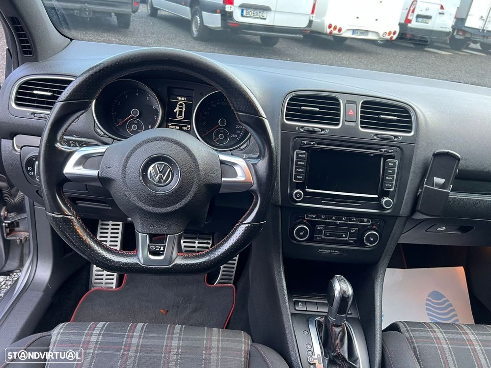 VW Golf 2.0 TSi GTI DSG - 8