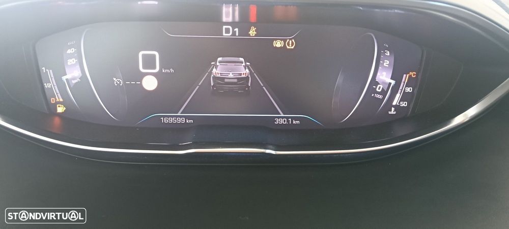 Peugeot 3008 1.5 BlueHDi Allure Pack EAT8 - 23