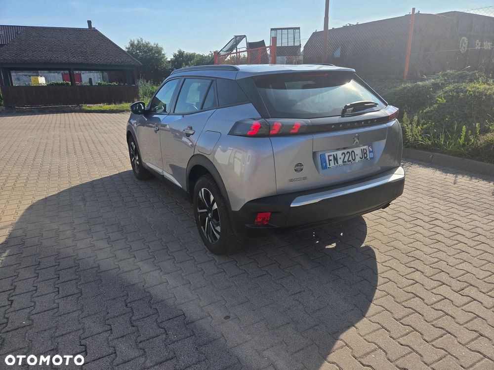 Peugeot 2008 - 4