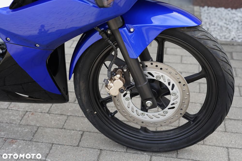 Honda CBR - 15