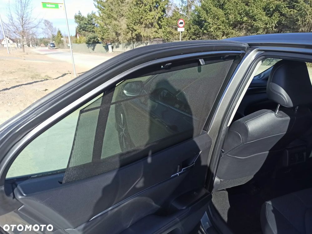 Toyota Camry 2.5 Hybrid Executive CVT - 20