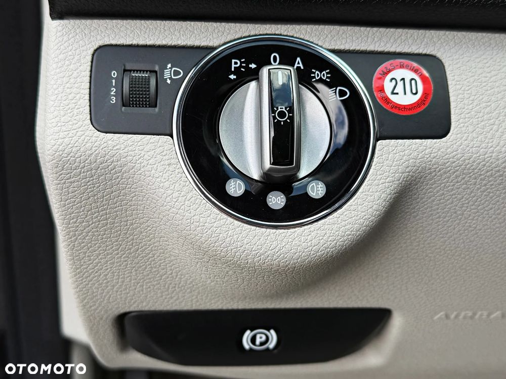 Mercedes-Benz Klasa C - 25