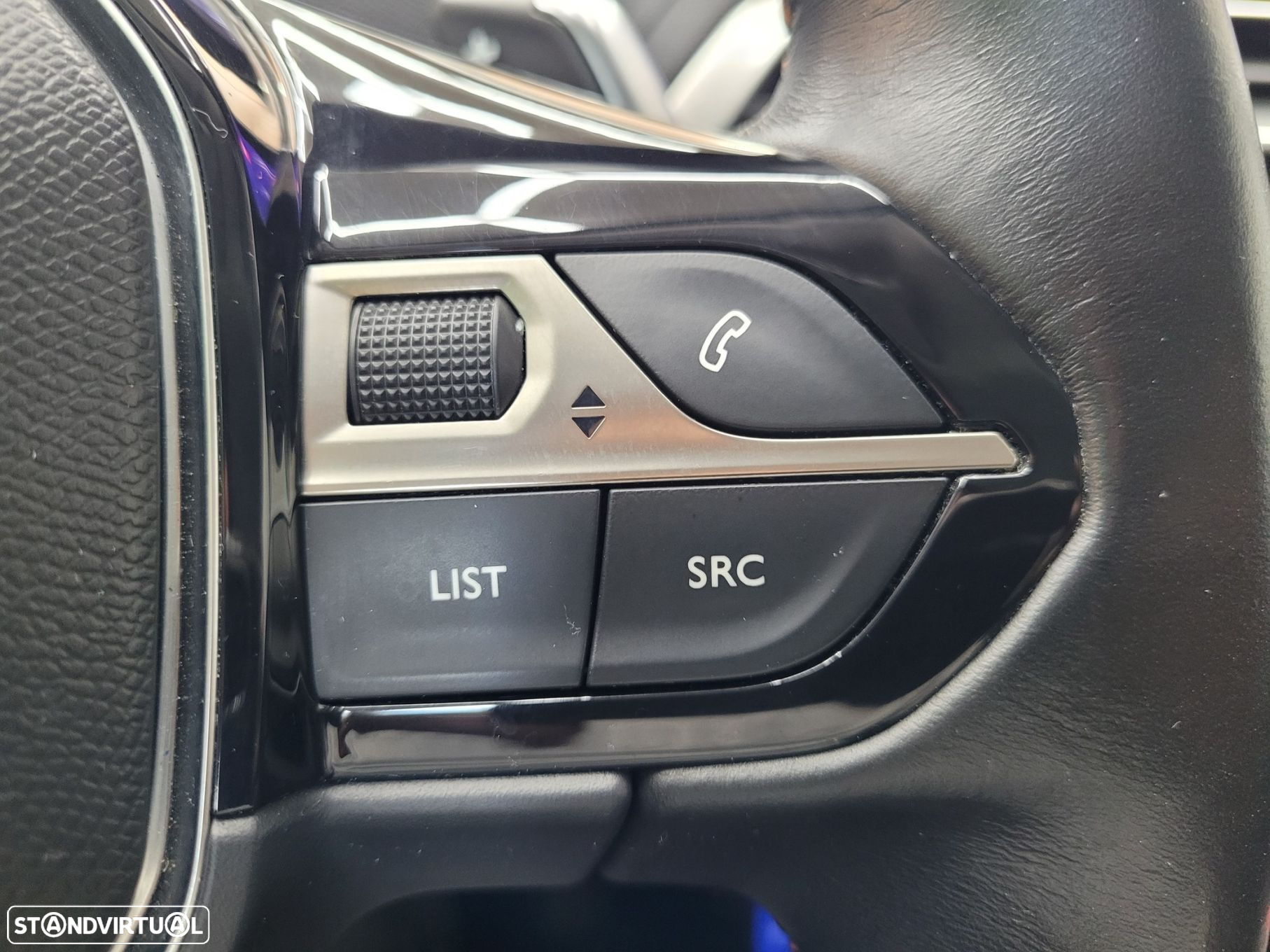 Peugeot 3008 1.2 PureTech Allure EAT8 - 23