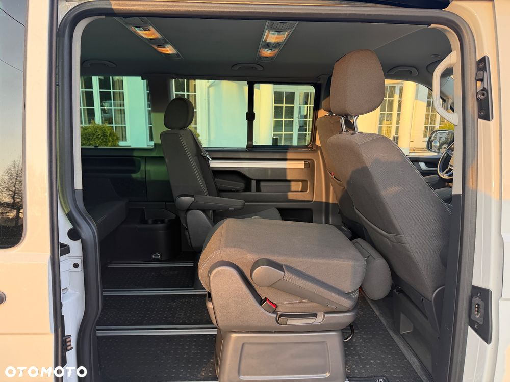 Volkswagen Multivan - 15