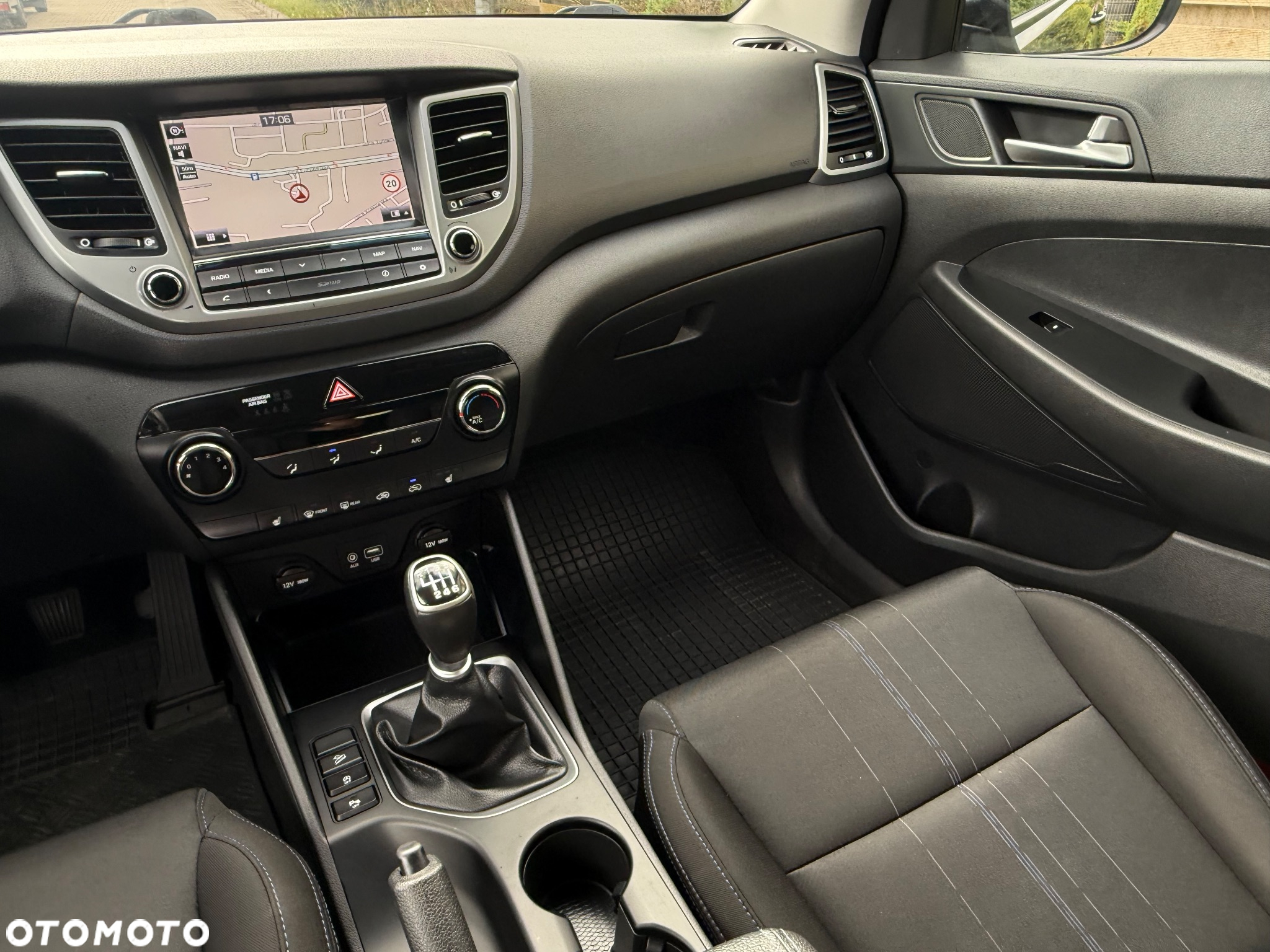 Hyundai Tucson blue 1.6 GDi 2WD Passion - 25