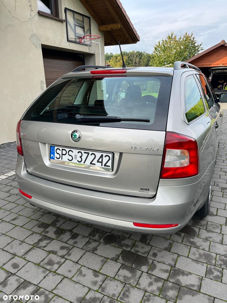 Skoda Octavia 1.6 Combi Aktionsmodell - 1