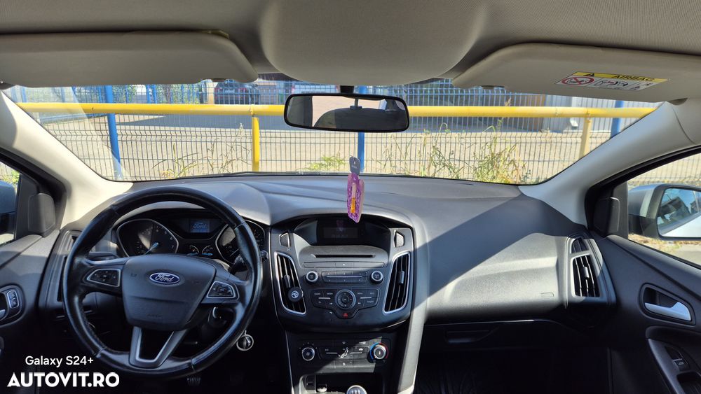 Ford Focus 1.0 EcoBoost Trend Edition - 6
