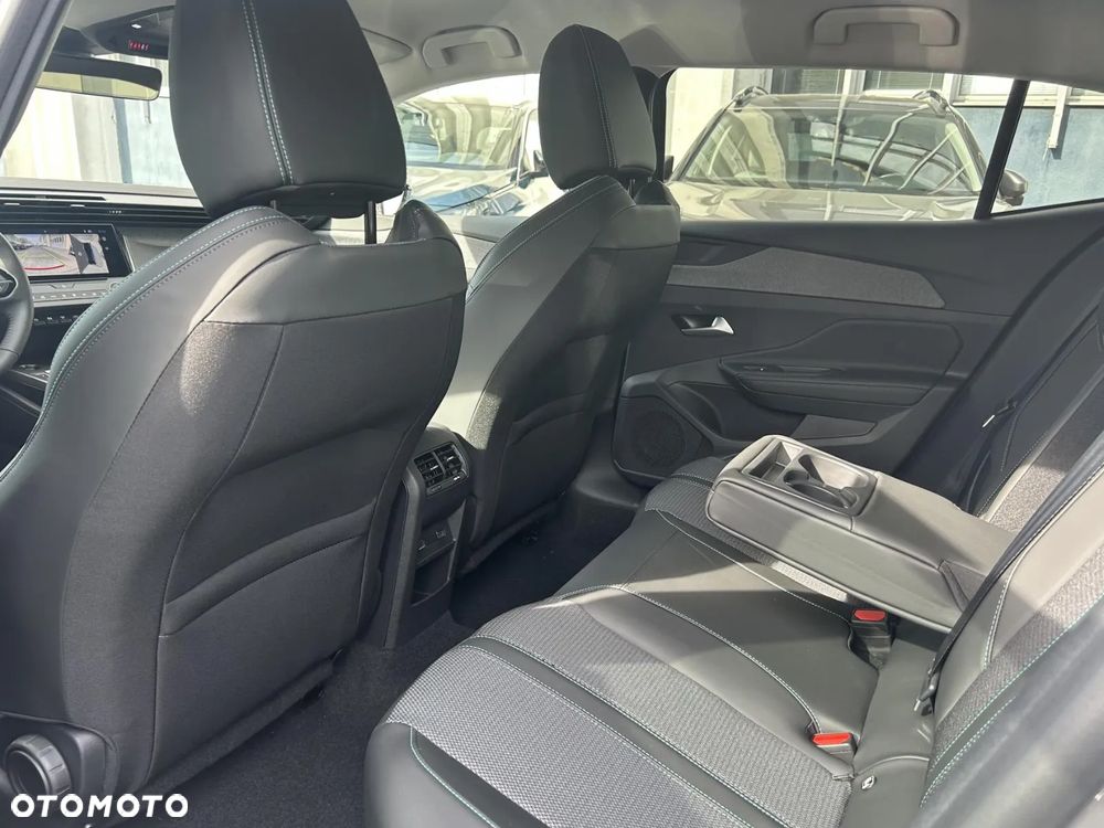 Peugeot 408 1.2 PureTech mHEV GT Exclusive S&S e-DSC6 - 12