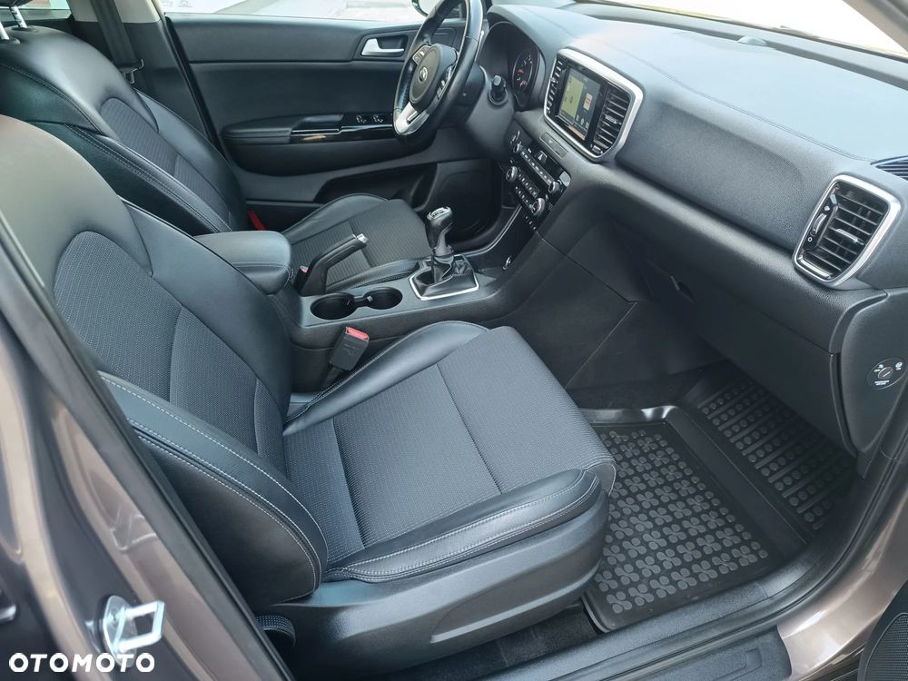 Kia Sportage 1.6 GDI L Business Line 2WD - 8