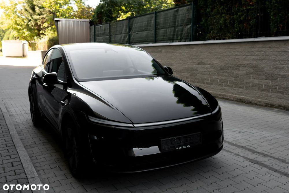 Tesla Model Y RWD - 1