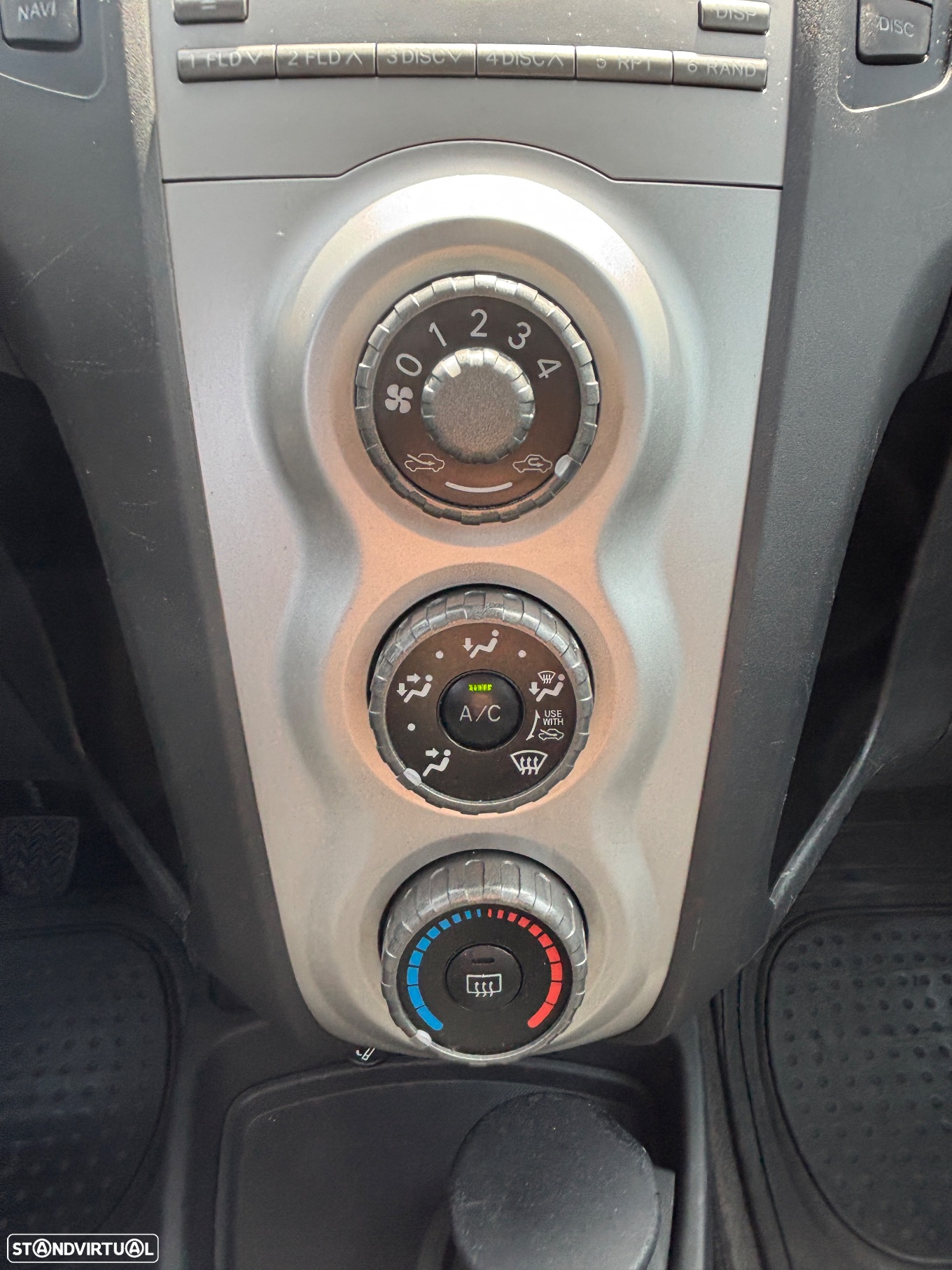 Toyota Yaris 1.0 VVT-i AC Manual - 10