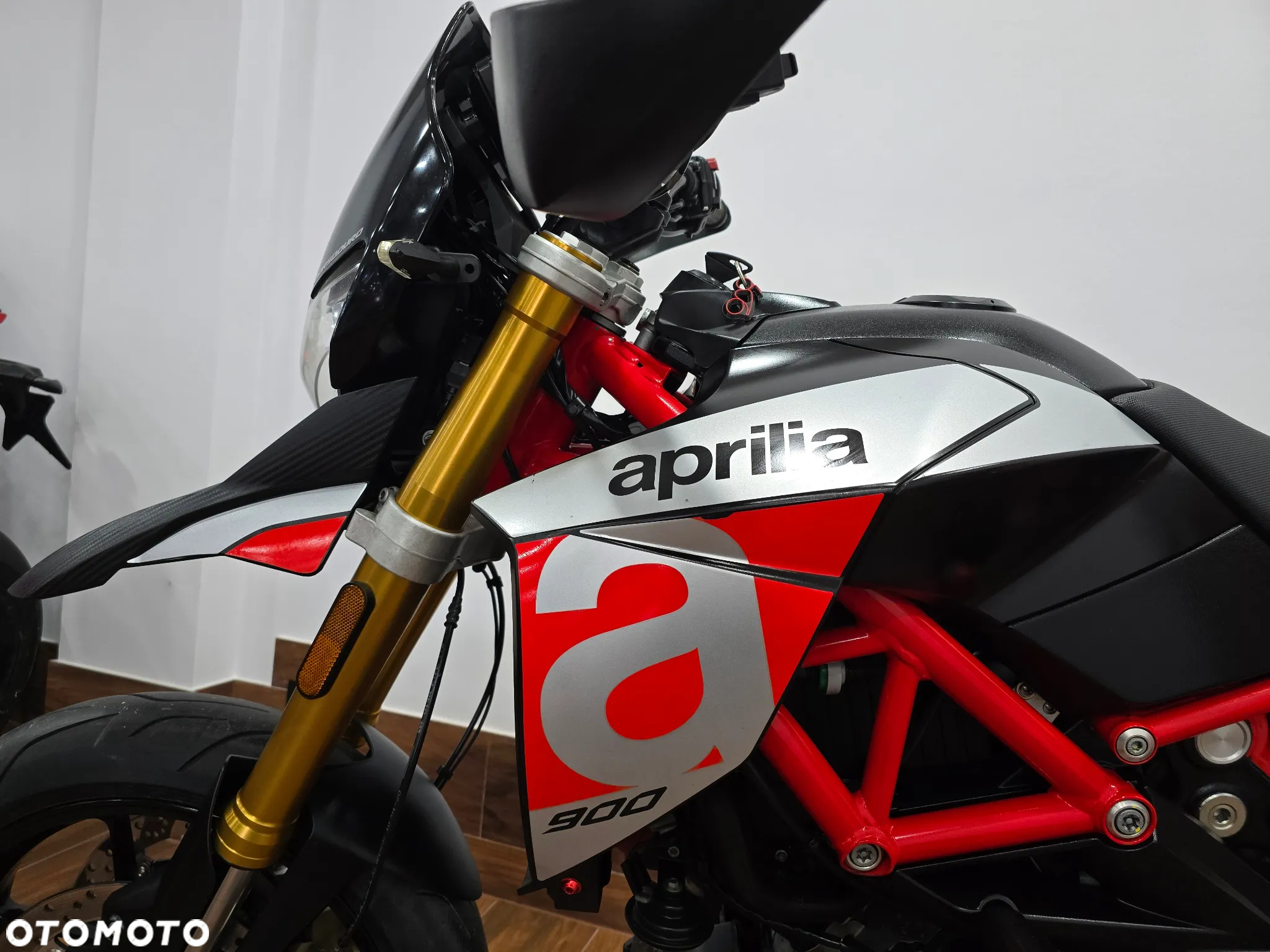 Aprilia Dorsoduro - 9