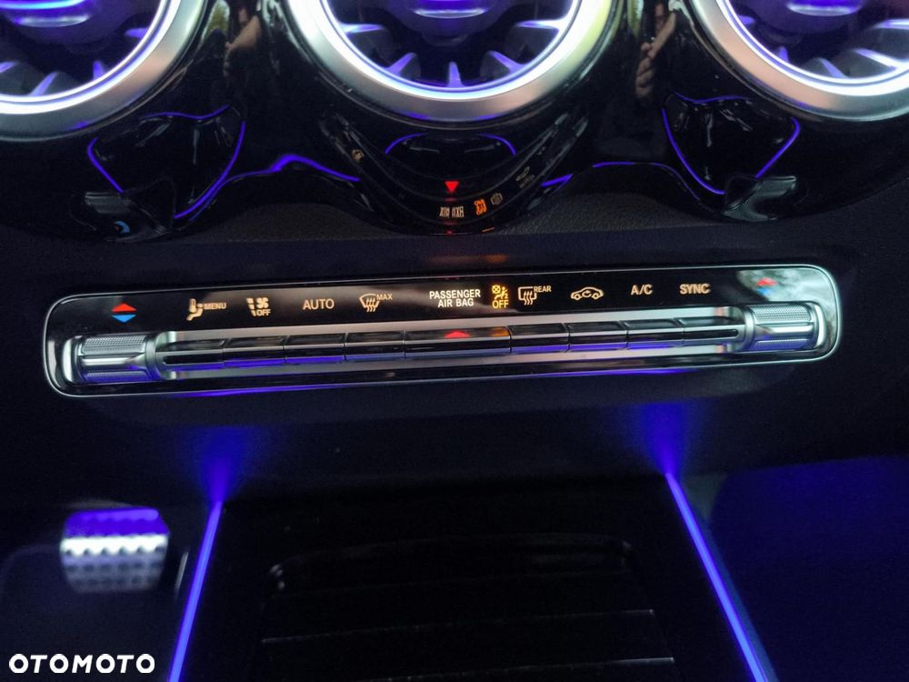 Mercedes-Benz GLB - 19