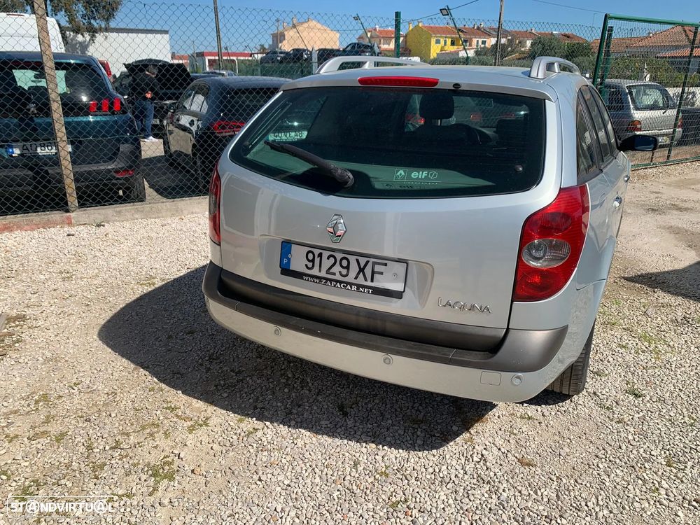 Renault Laguna Break 2.2 dCi Privilege - 4