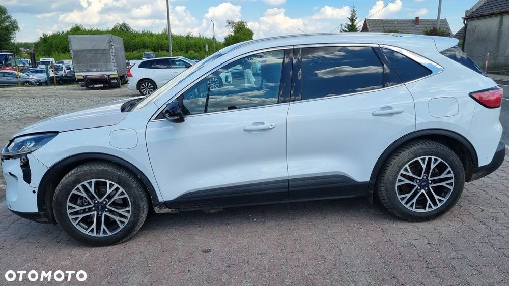 Ford Kuga - 3