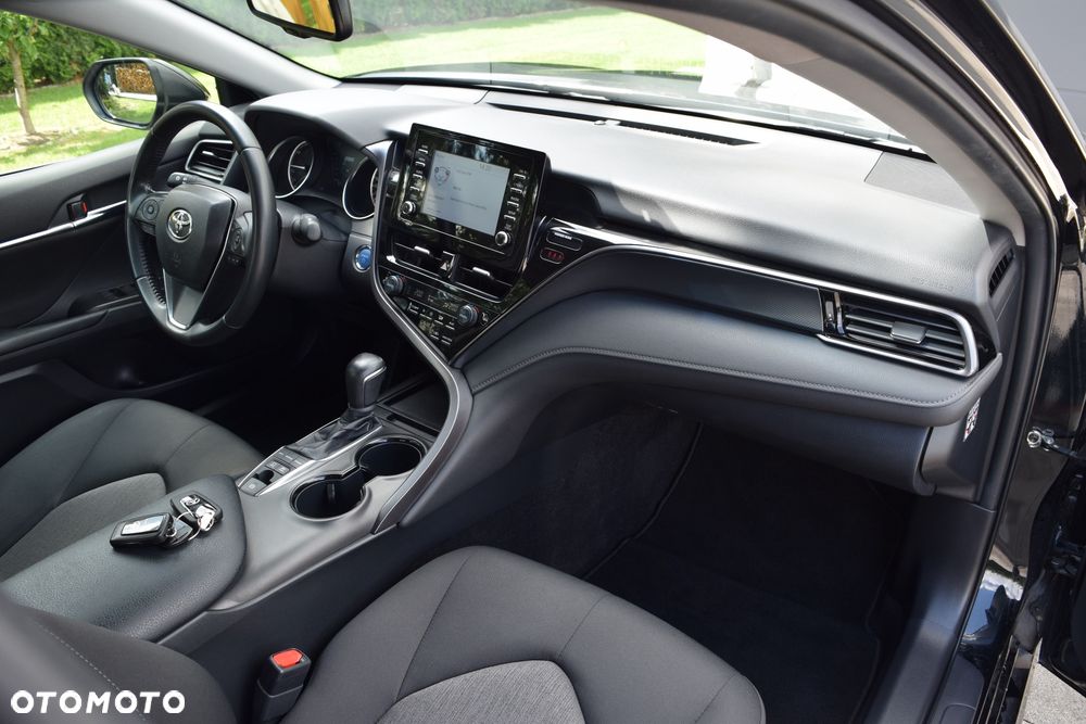Toyota Camry 2.5 Hybrid Comfort CVT - 16