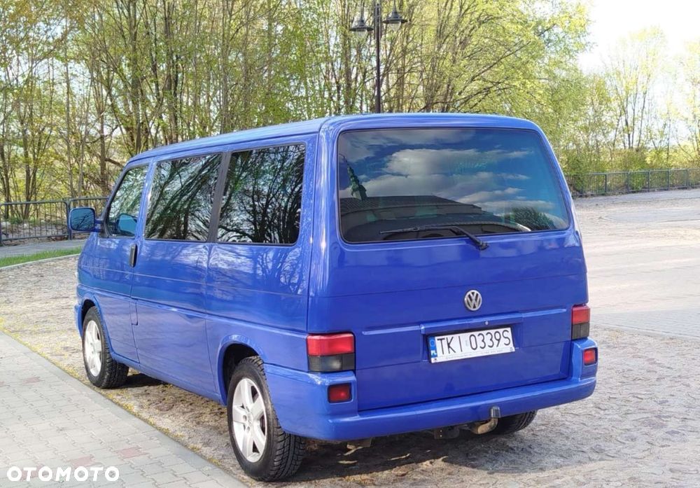 Volkswagen Caravelle - 8