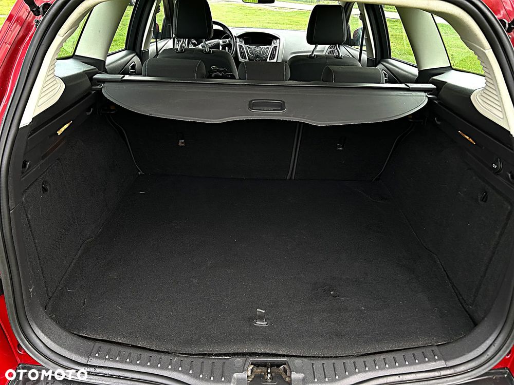 Ford Focus 1.6 TDCi DPF Champions Edition - 16