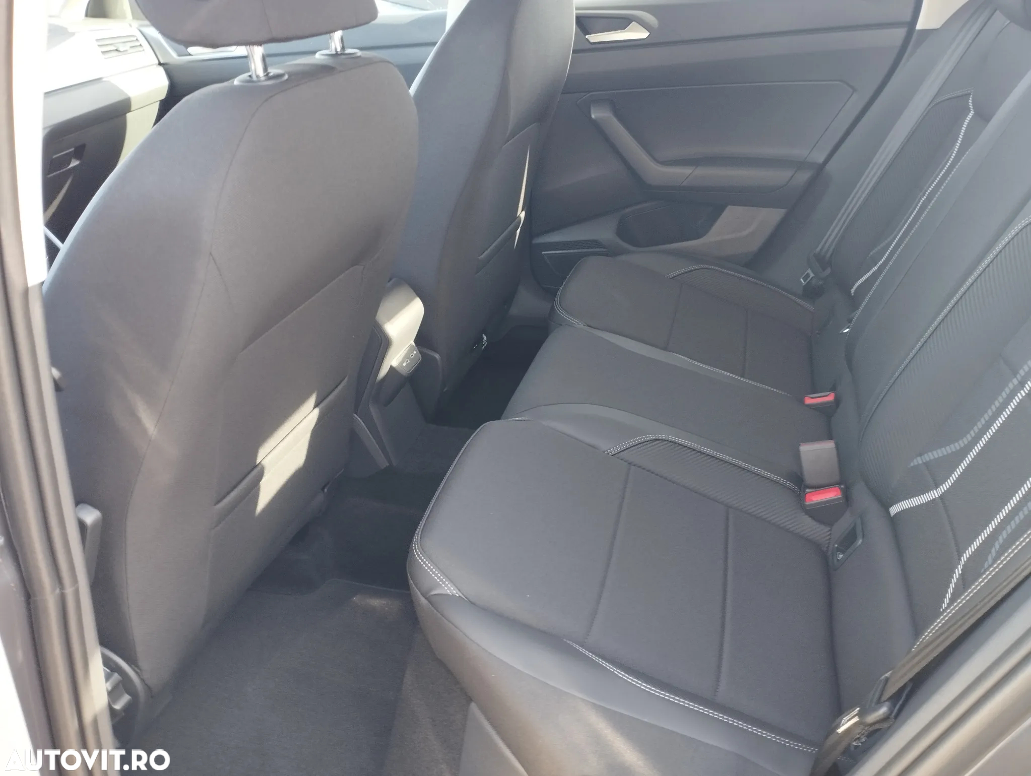 Volkswagen Taigo 1.0 TSI DSG Life - 10