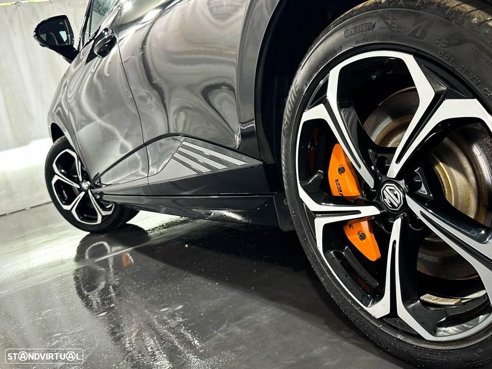 MG MG4 64 kWh XPower Luxury - 8