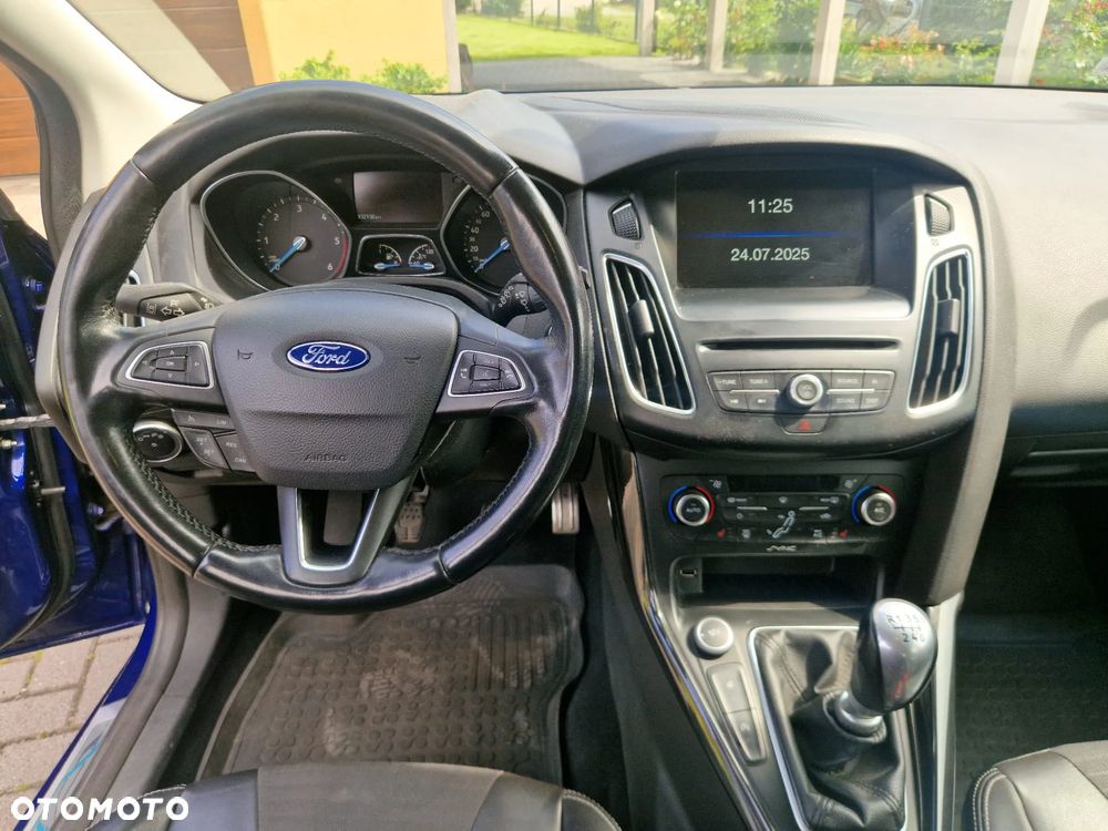 Ford Focus 1.5 TDCi ST-Line - 13