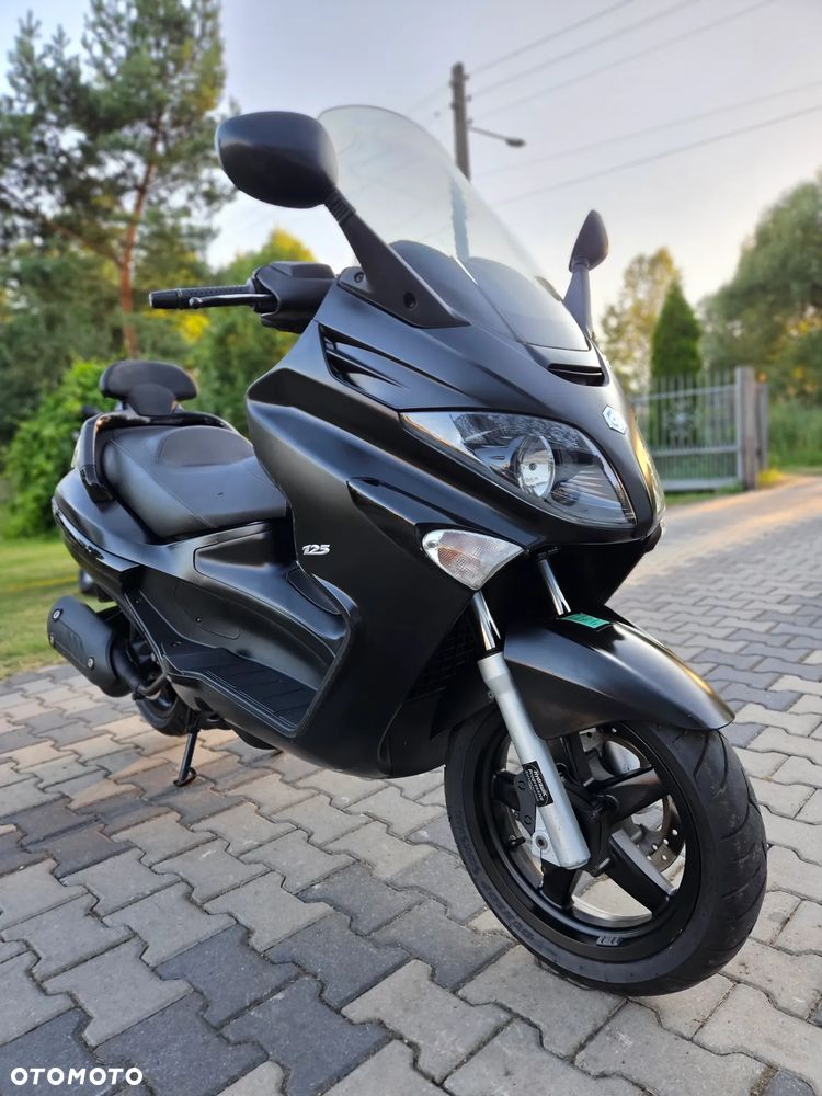 Piaggio Xevo - 1