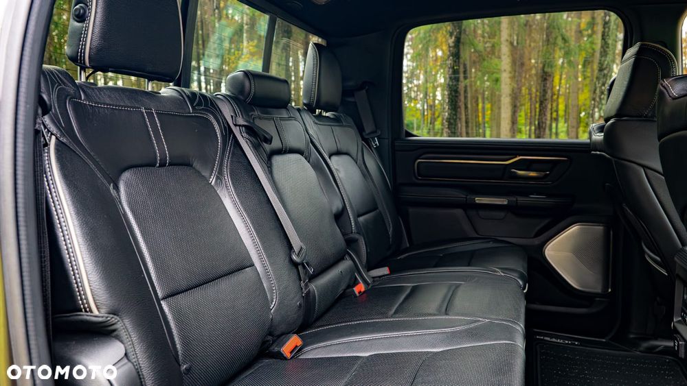 RAM 1500 5.7 Crew Cab Limited - 32