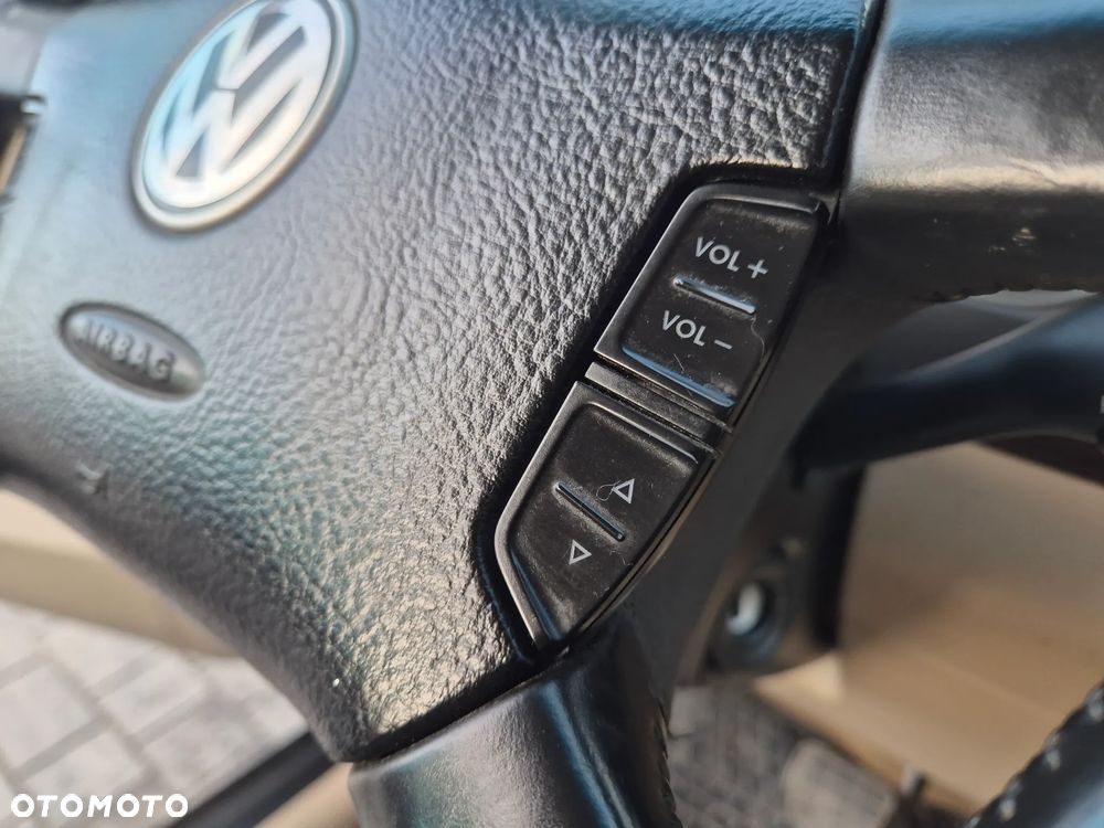 Volkswagen Sharan 1.9 TDI Automatik Highline - 23
