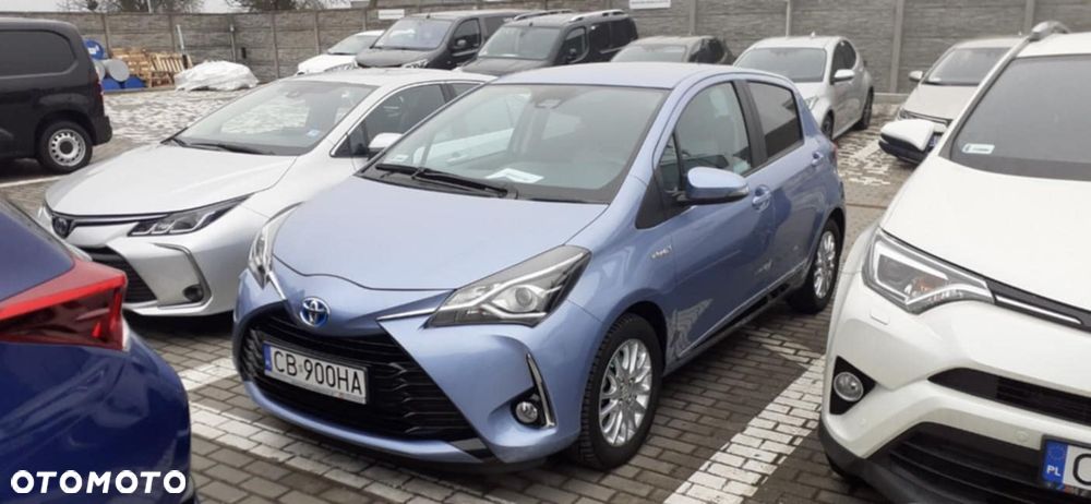Toyota Yaris Hybrid 100 Premium EU6 - 1