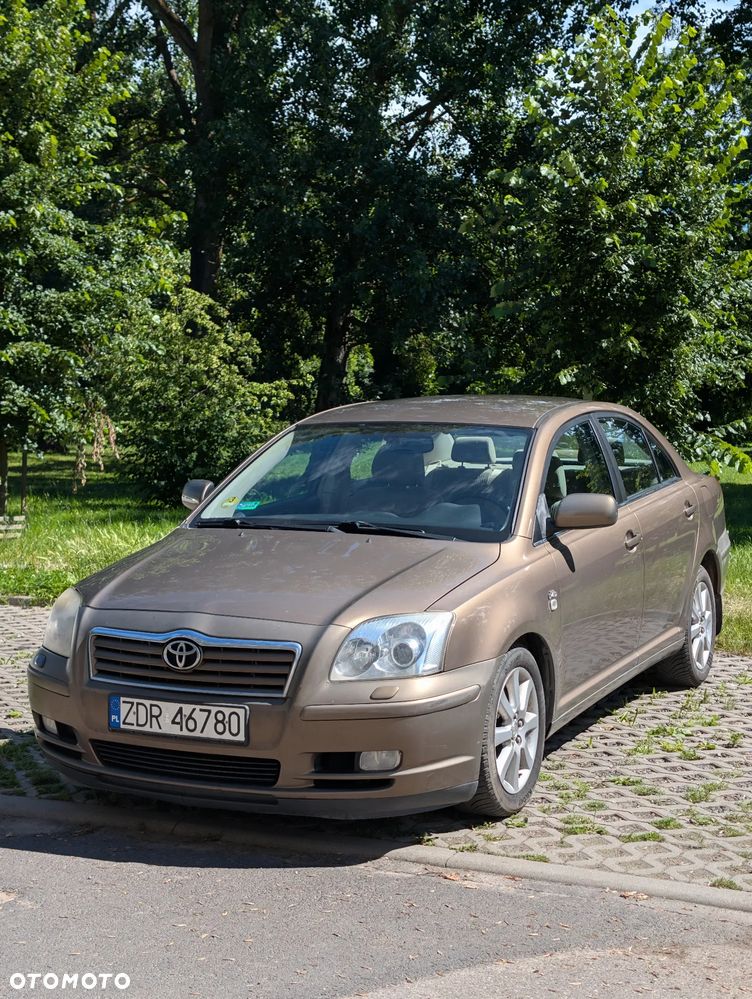 Toyota Avensis 2.0 D-4D Sol Plus - 1