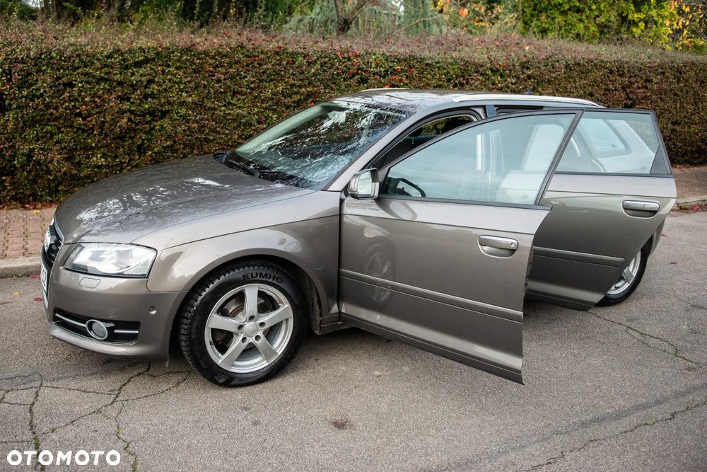 Audi A3 Sportback 1.6 TDI DPF Ambiente - 15