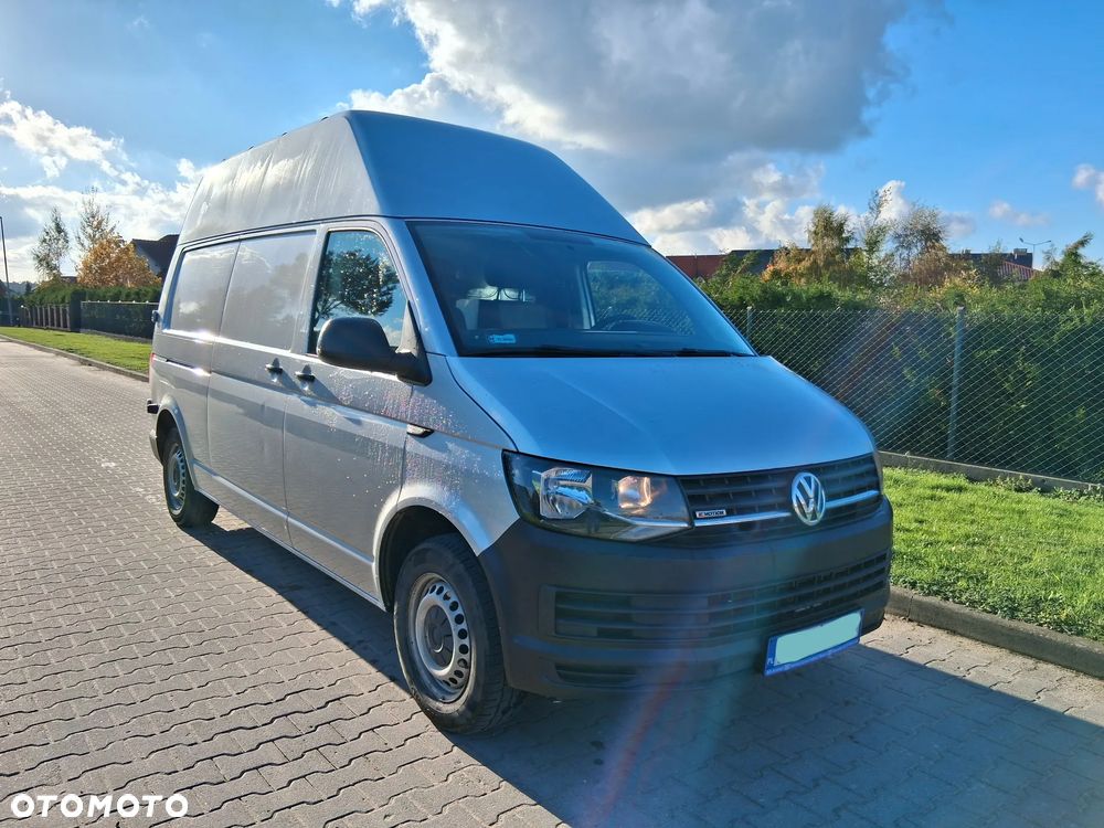 Volkswagen Transporter - 23