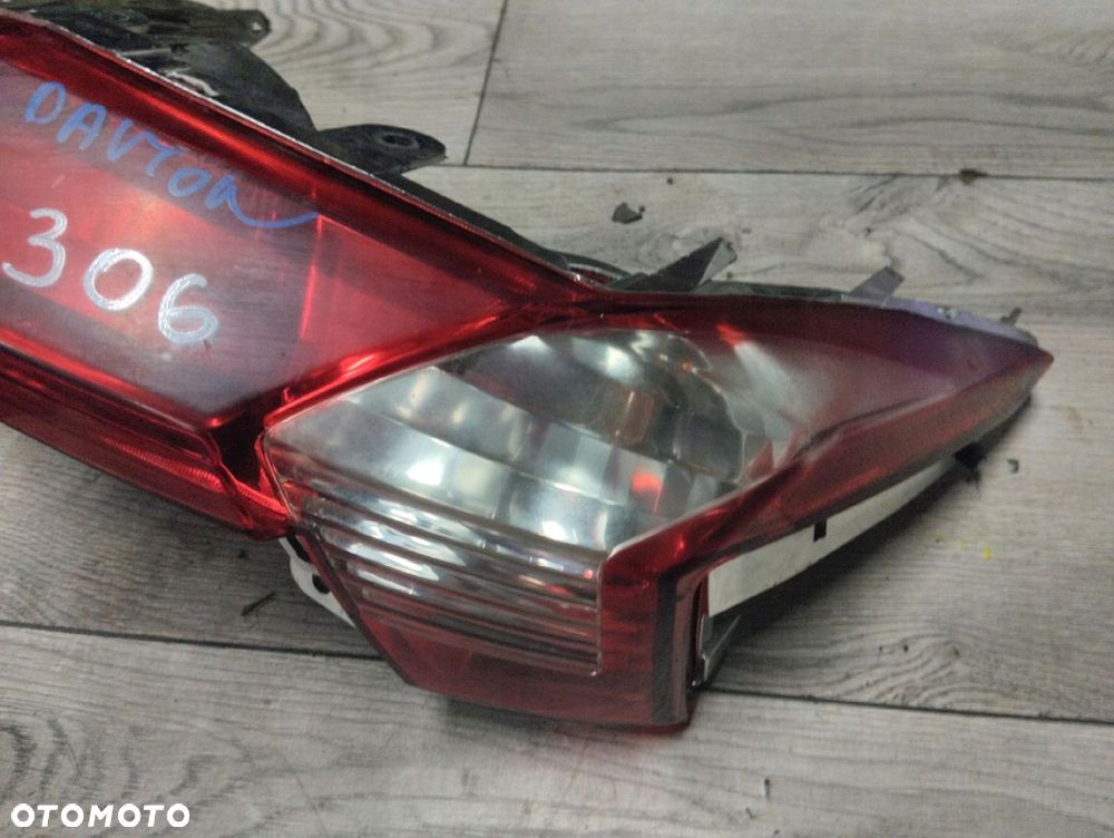 kymco downtown 300 i lampa tył - 5