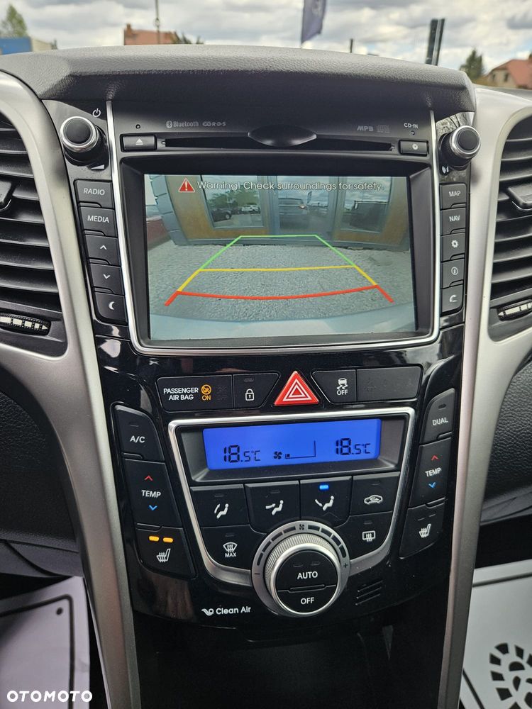 Hyundai i30 1.4 Fifa World Cup Edition - 20
